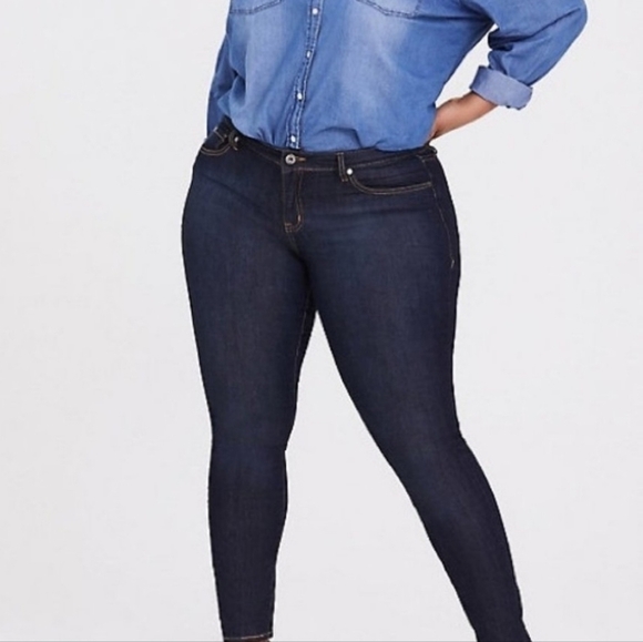 NWT Torrid Skinny Jeans Dark Wash Size 24S - Picture 1 of 11